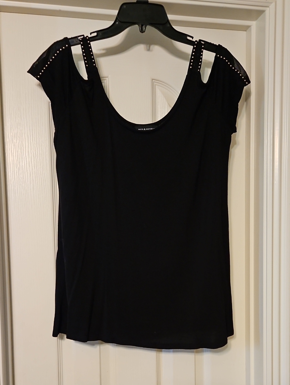 Rock & Republic Black Cold-Shoulder Tank with Studded Straps